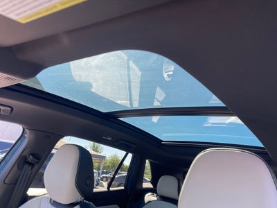 2025 Volkswagen Tiguan 2.0T SEL R-Line