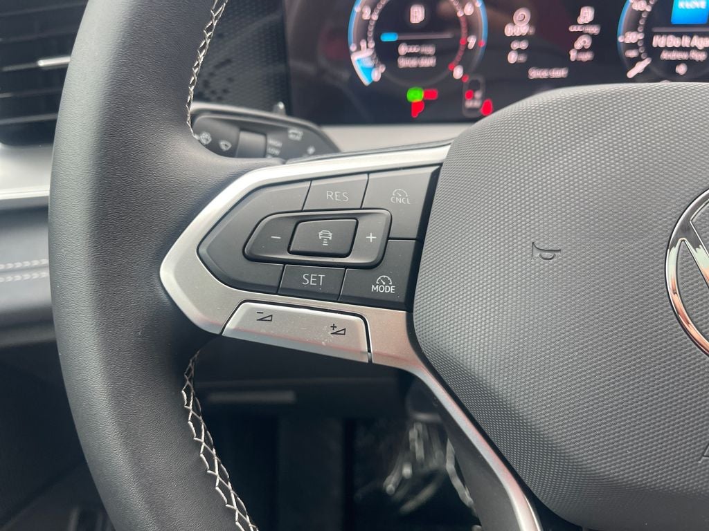 2026 Volkswagen Tiguan 2.0T SE