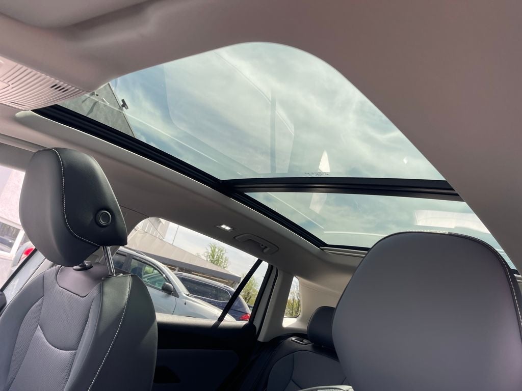 2026 Volkswagen Tiguan SE AWD