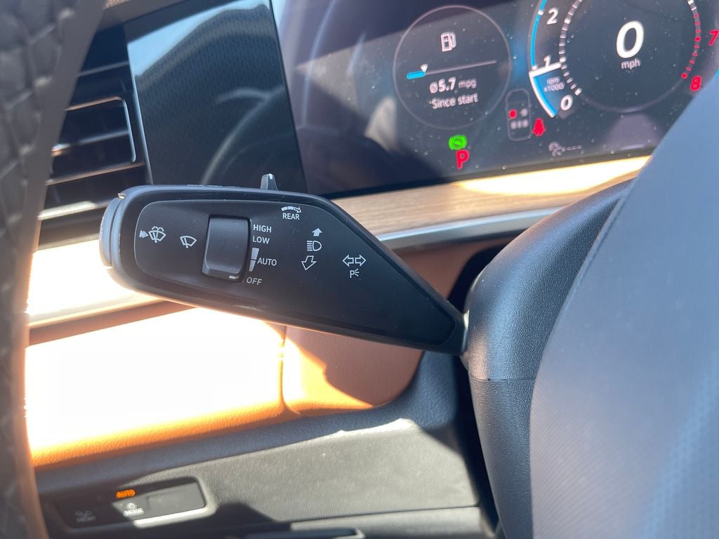 2026 Volkswagen Tiguan 2.0T SEL