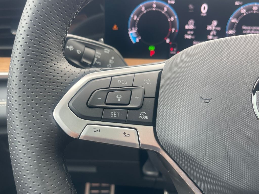 2026 Volkswagen Tiguan 2.0T SEL R-Line Turbo