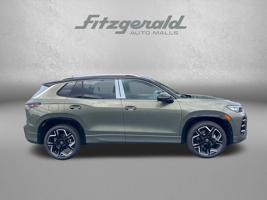 2026 Volkswagen Tiguan 2.0T SEL R-Line Turbo