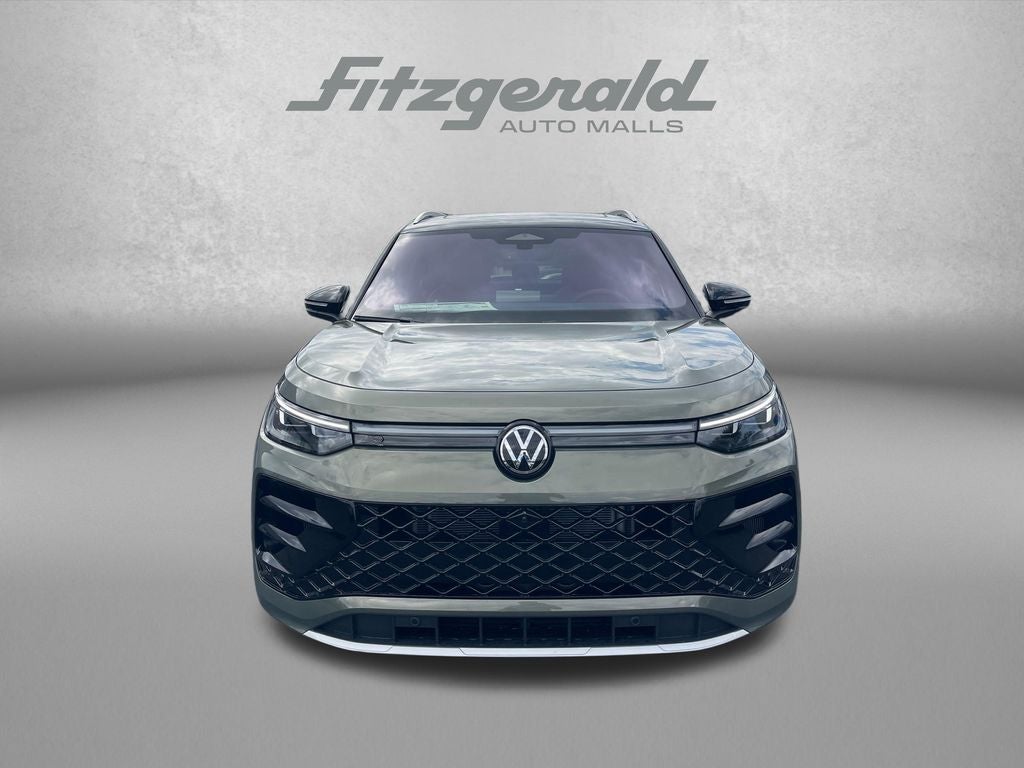 2026 Volkswagen Tiguan 2.0T SEL R-Line Turbo