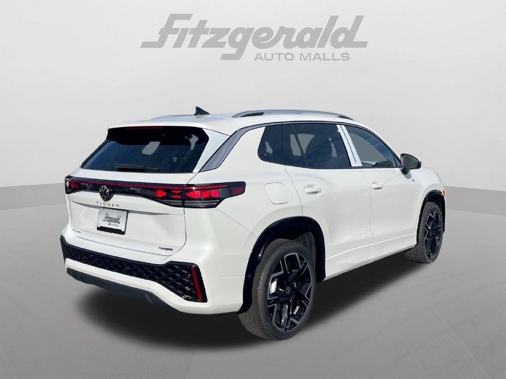 2026 Volkswagen Tiguan SEL R-Line Turbo