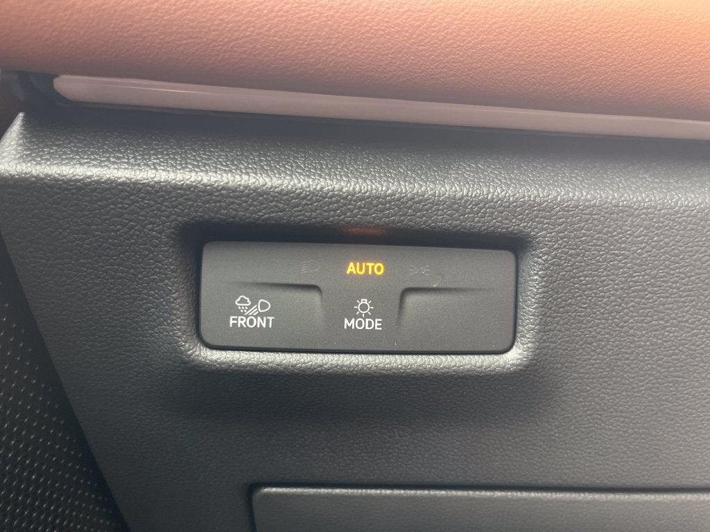 2026 Volkswagen Tiguan 2.0T SEL R-Line