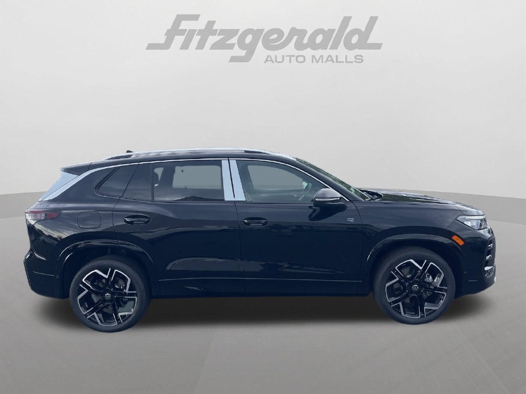 2026 Volkswagen Tiguan 2.0T SEL R-Line