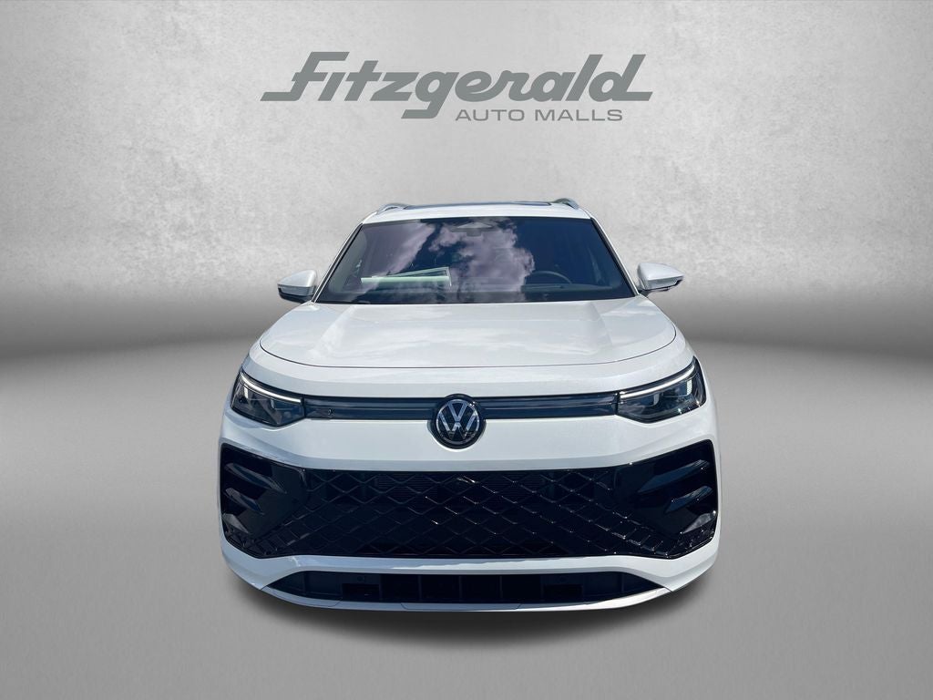 2026 Volkswagen Tiguan 2.0T SEL R-Line Turbo