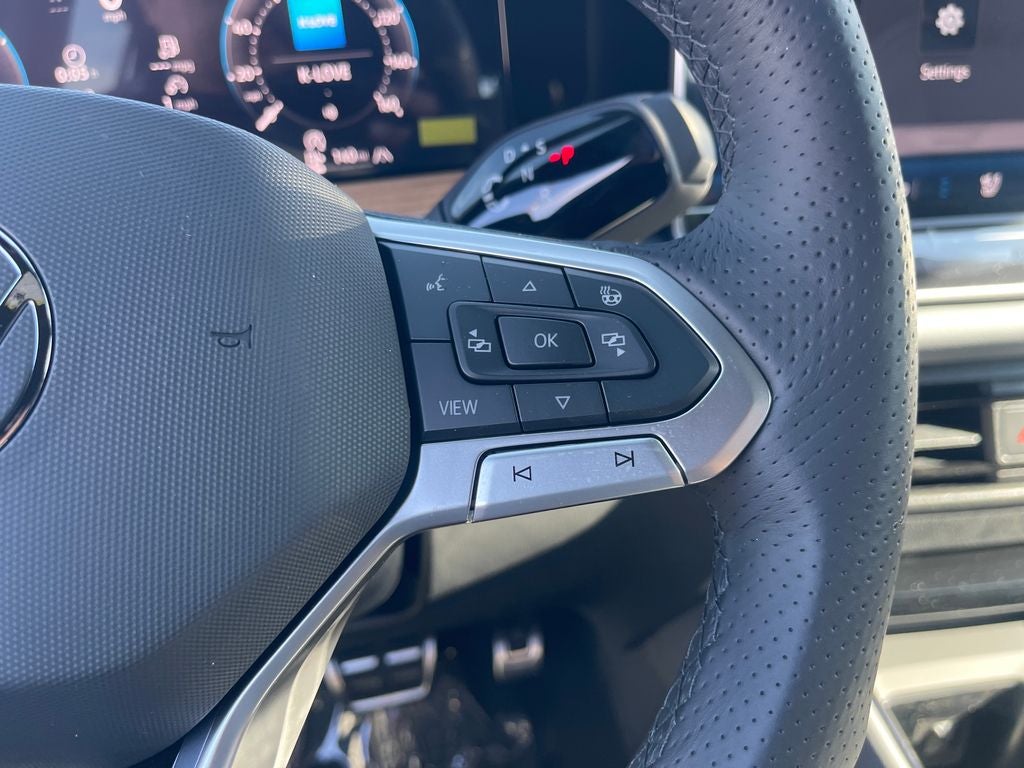 2026 Volkswagen Tiguan 2.0T SEL R-Line Turbo