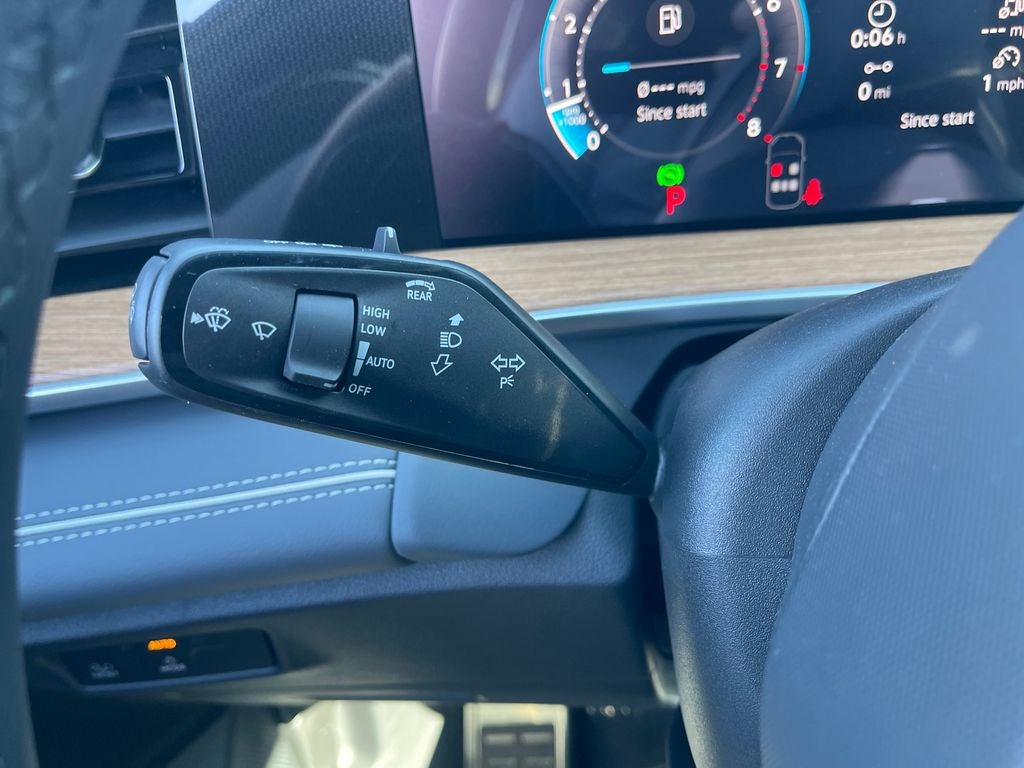 2026 Volkswagen Tiguan 2.0T SEL R-Line Turbo
