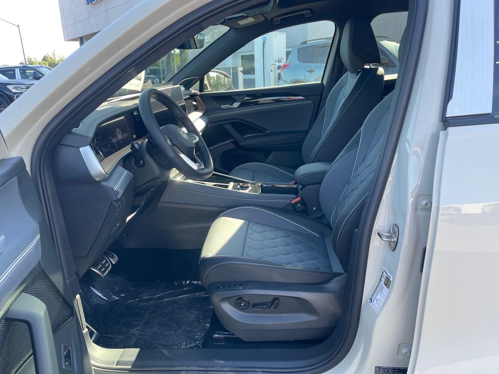 2026 Volkswagen Tiguan 2.0T SEL R-Line Turbo