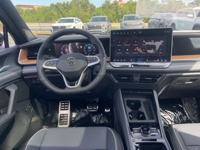 2026 Volkswagen Tiguan 2.0T SEL R-Line