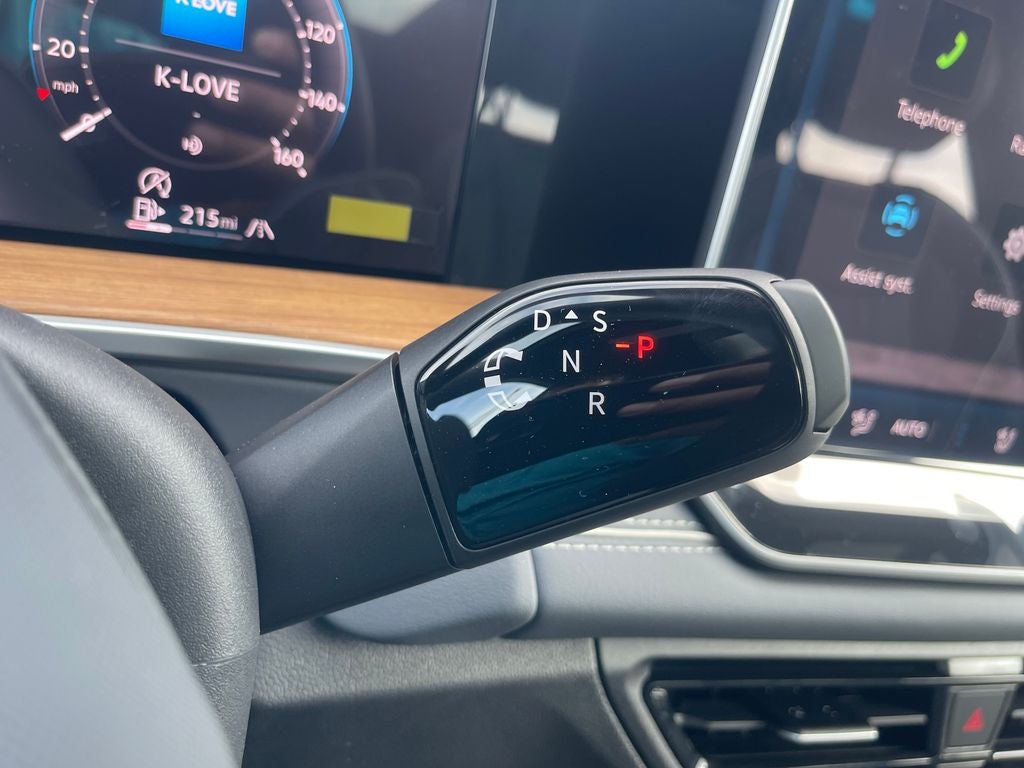 2026 Volkswagen Tiguan 2.0T SEL R-Line