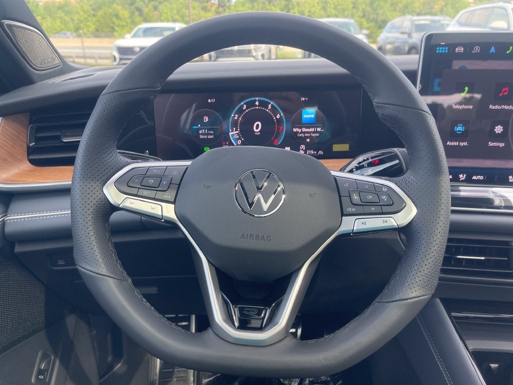 2026 Volkswagen Tiguan 2.0T SEL R-Line