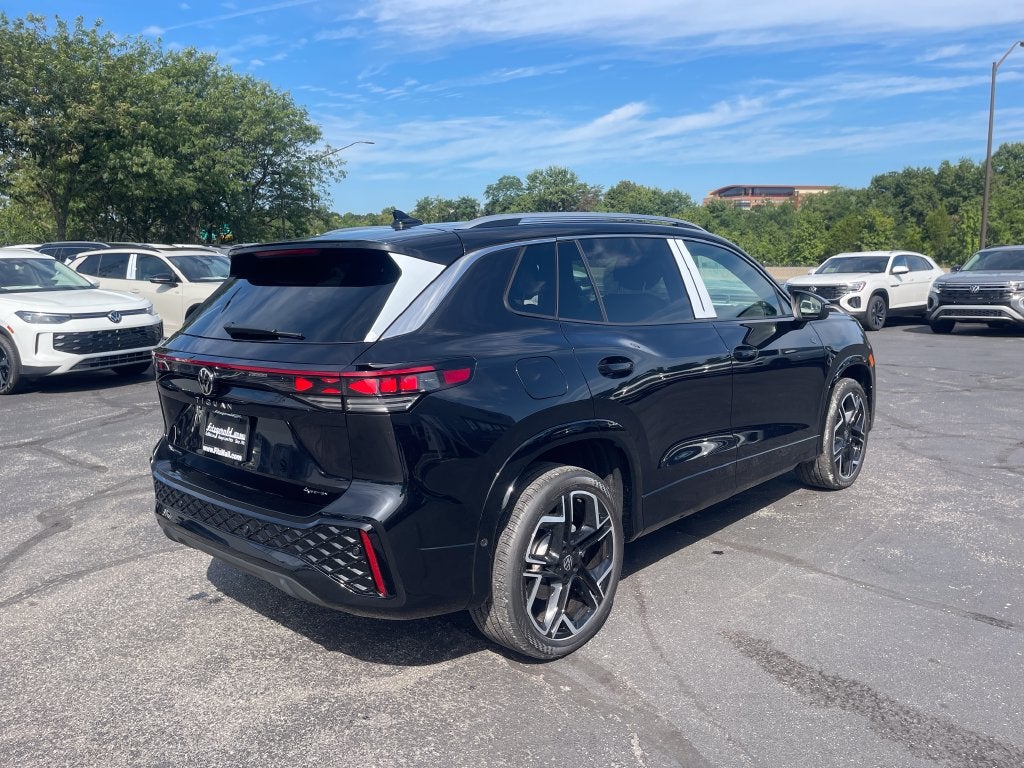 2026 Volkswagen Tiguan 2.0T SEL R-Line