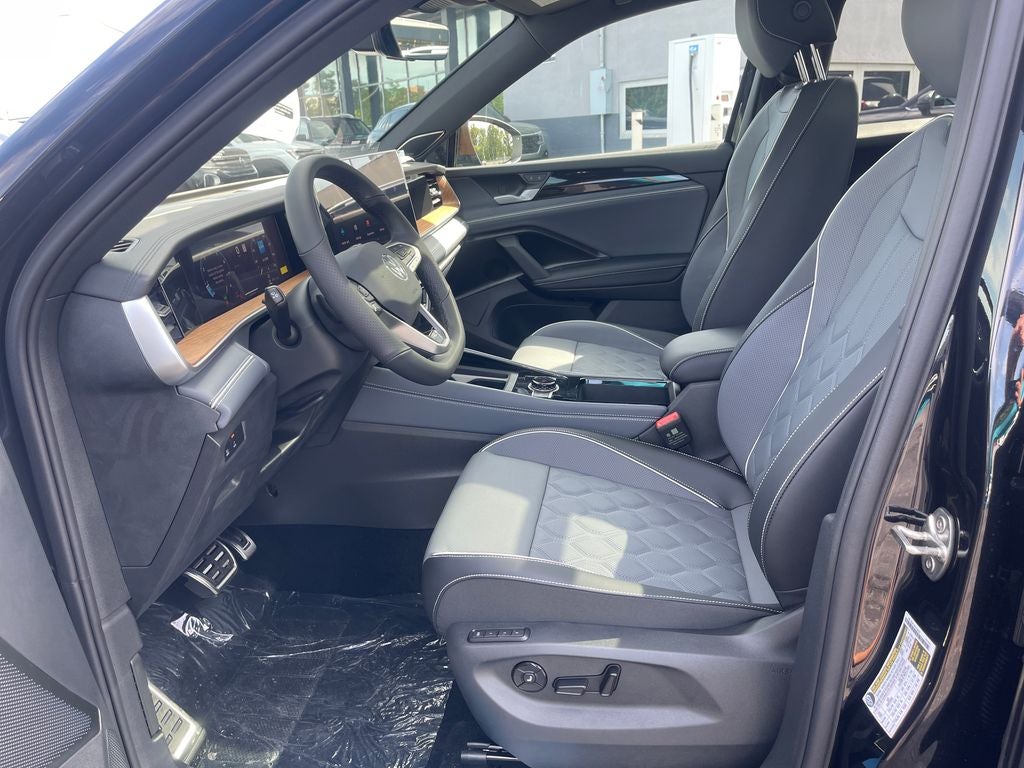 2026 Volkswagen Tiguan 2.0T SEL R-Line