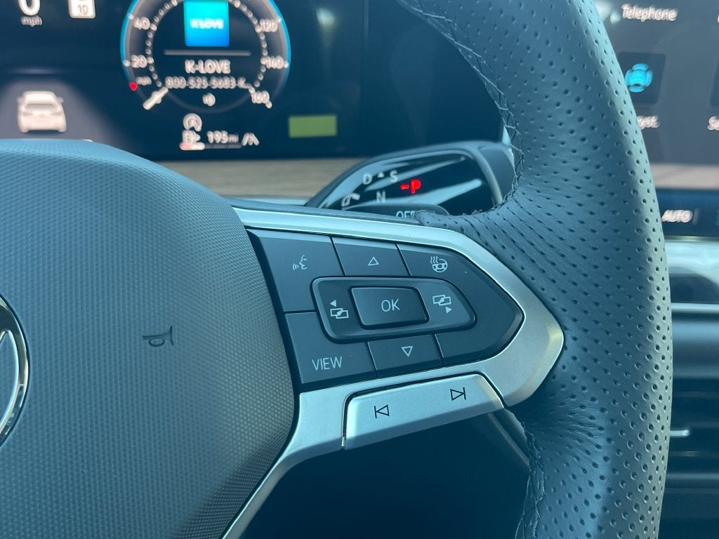 2026 Volkswagen Tiguan 2.0T SEL R-Line