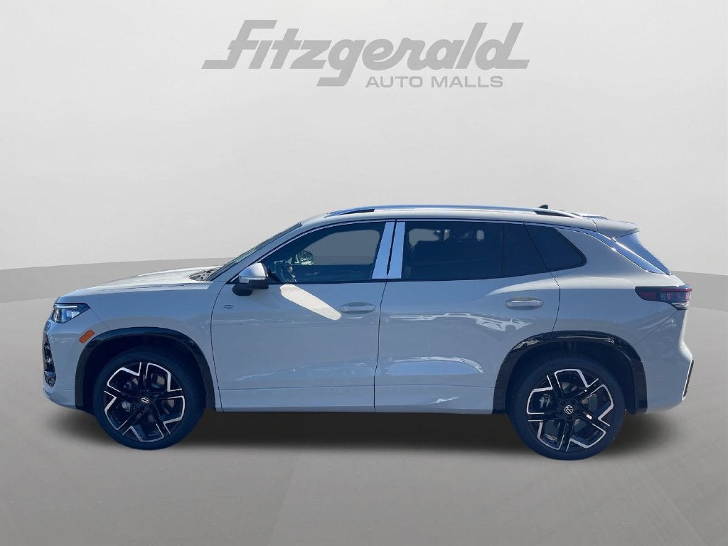 2026 Volkswagen Tiguan 2.0T SEL R-Line