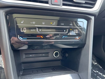 2026 Volkswagen Taos SE AWD