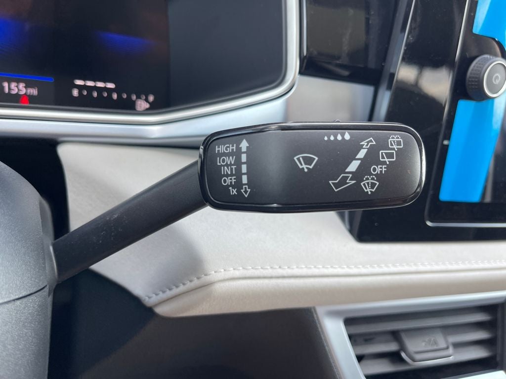 2026 Volkswagen Taos SE AWD