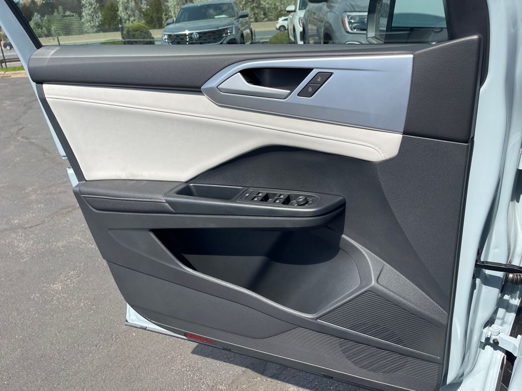 2026 Volkswagen Taos SE AWD