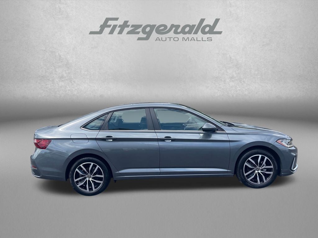 2025 Volkswagen Jetta 1.5T SE