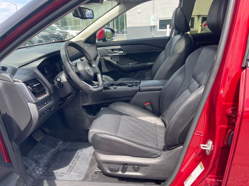2024 Nissan Rogue Platinum