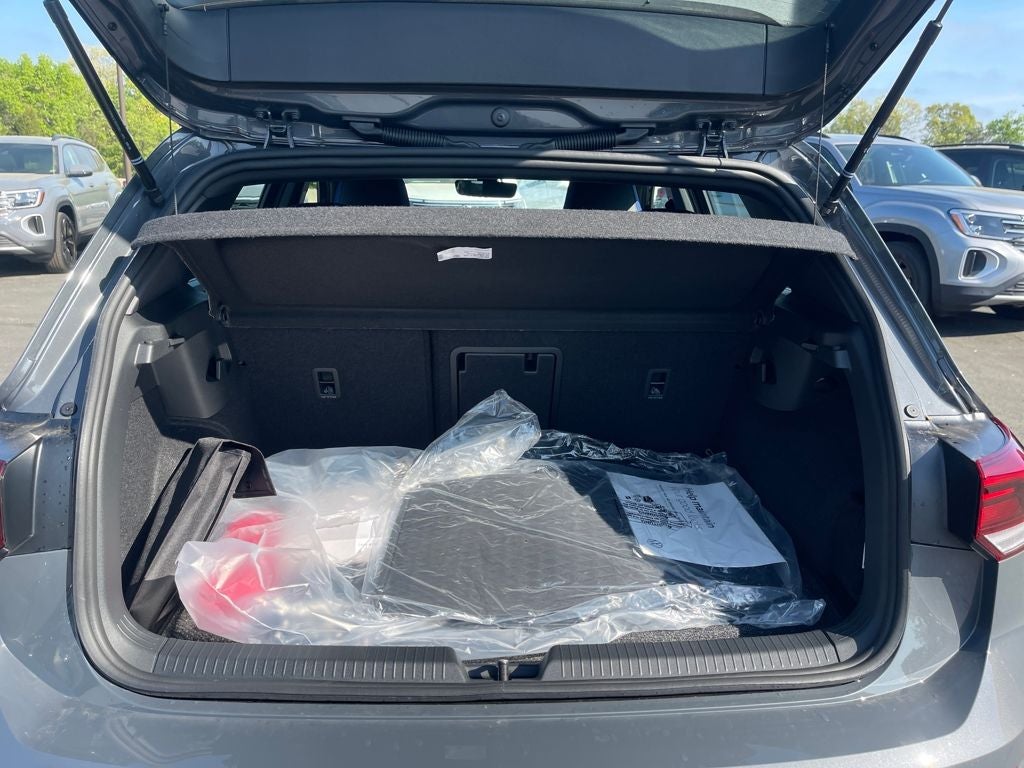 2026 Volkswagen Golf R 2.0T