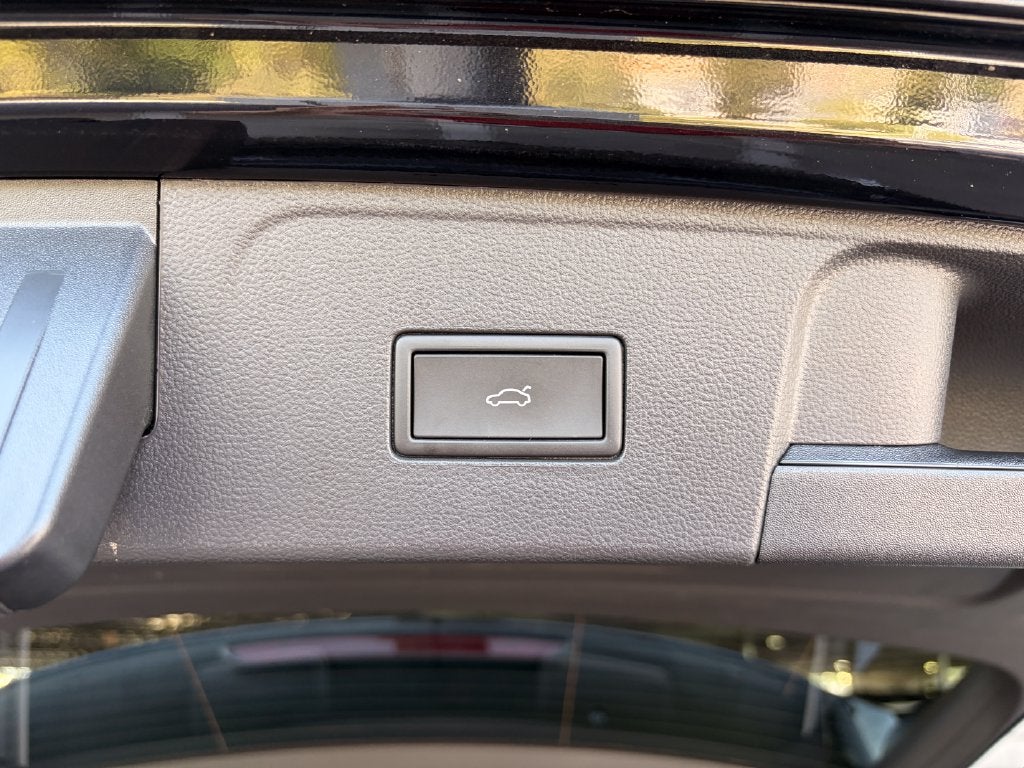 2026 Volkswagen Atlas SE w/Technology