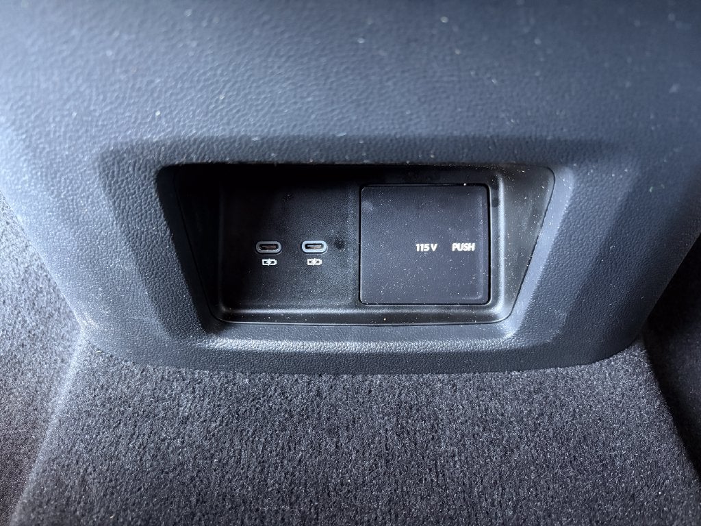 2026 Volkswagen Atlas SE w/Technology