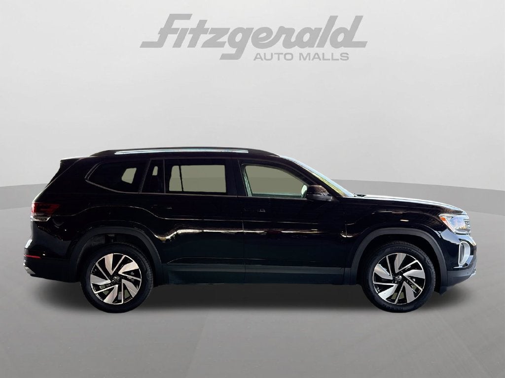 2026 Volkswagen Atlas SE w/Technology