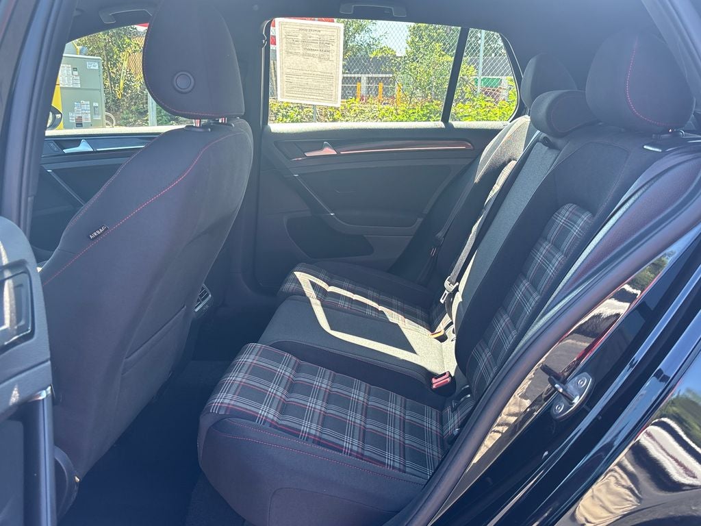 2017 Volkswagen Golf GTI S