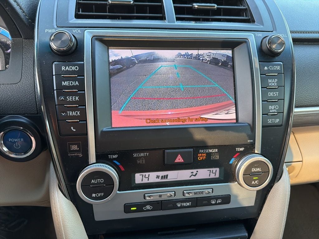 2014 Toyota Camry Hybrid XLE