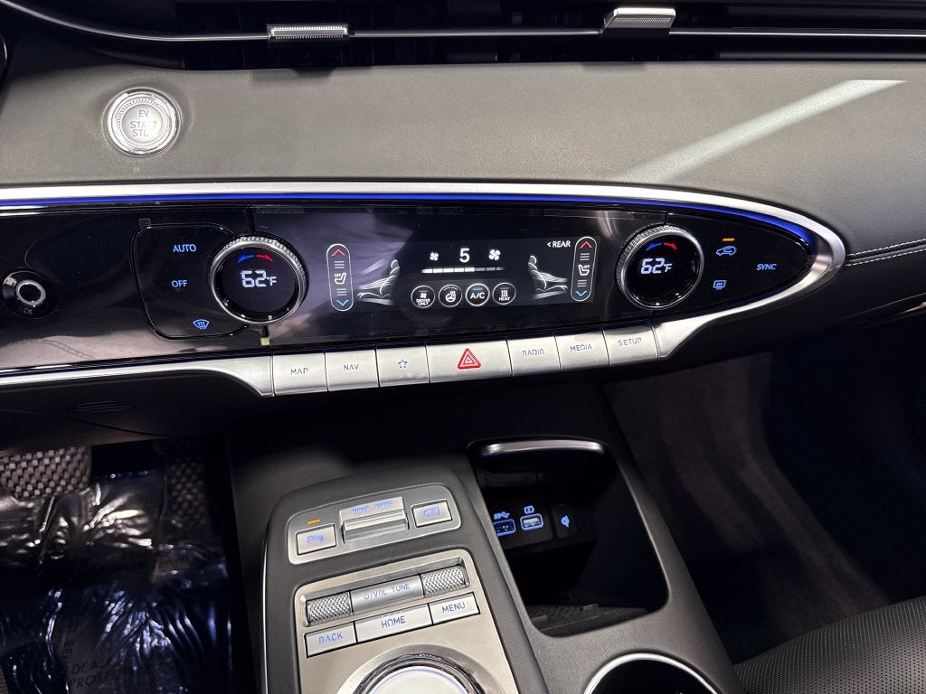2025 Genesis Electrified GV70 Advanced