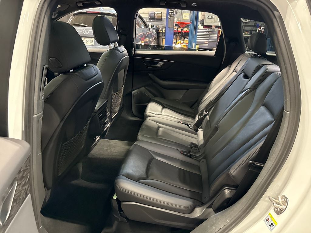 2021 Audi Q7 45 Premium Plus quattro