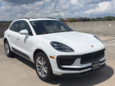 2025 Porsche Macan Base