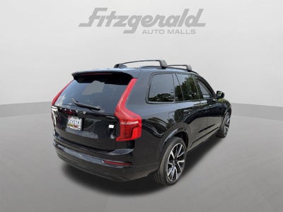 2023 Volvo XC90 Recharge Plug-In Hybrid T8 Plus Dark Theme 7 Passenger
