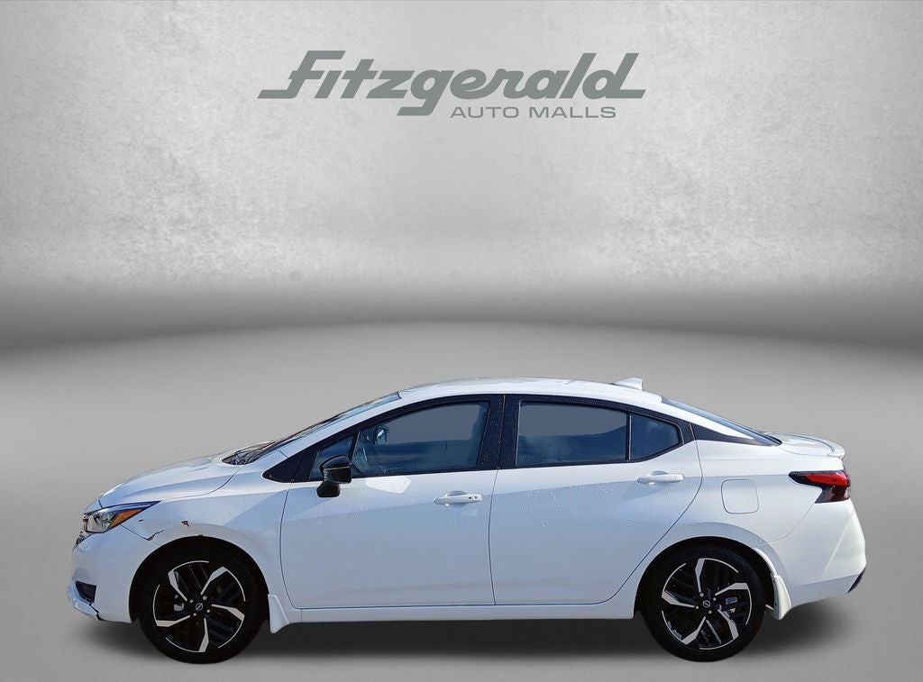 2025 Nissan Versa 1.6 SR