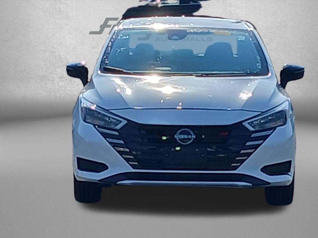 2025 Nissan Versa 1.6 SR