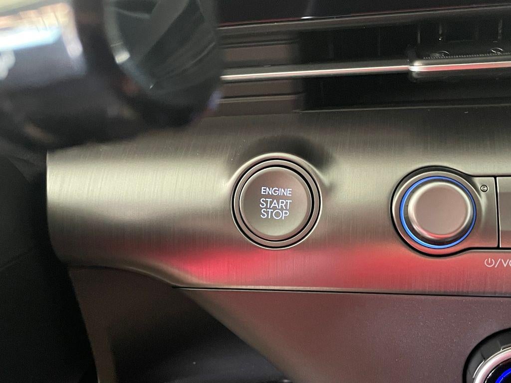 2026 Hyundai Kona SE AWD