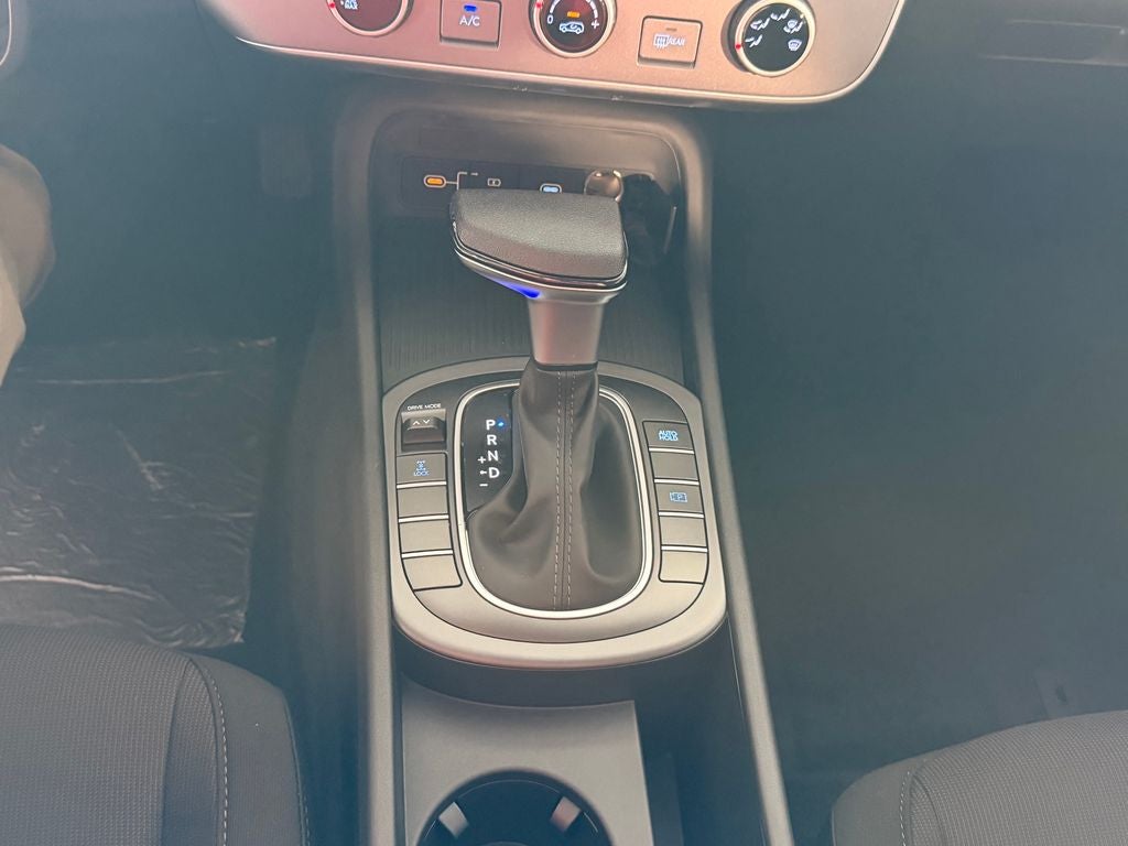 2027 Hyundai Kona SE AWD