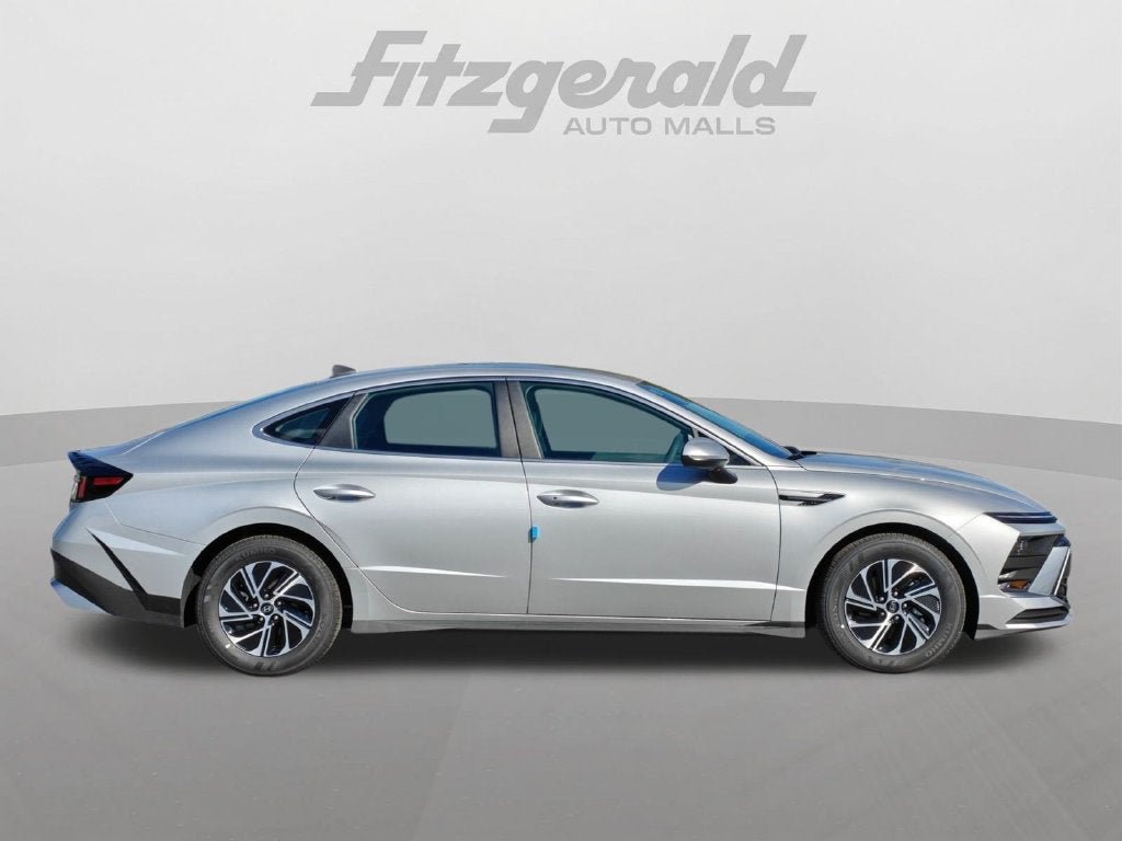 2027 Hyundai Sonata Hybrid Blue