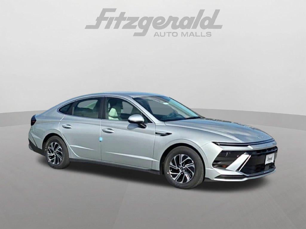 2027 Hyundai Sonata Hybrid Blue