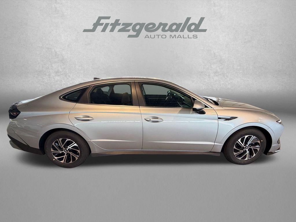 2026 Hyundai Sonata Hybrid Blue