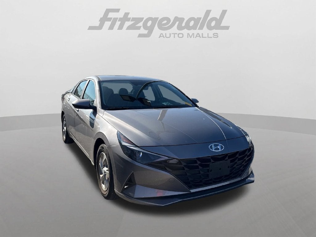 2023 Hyundai Elantra SE