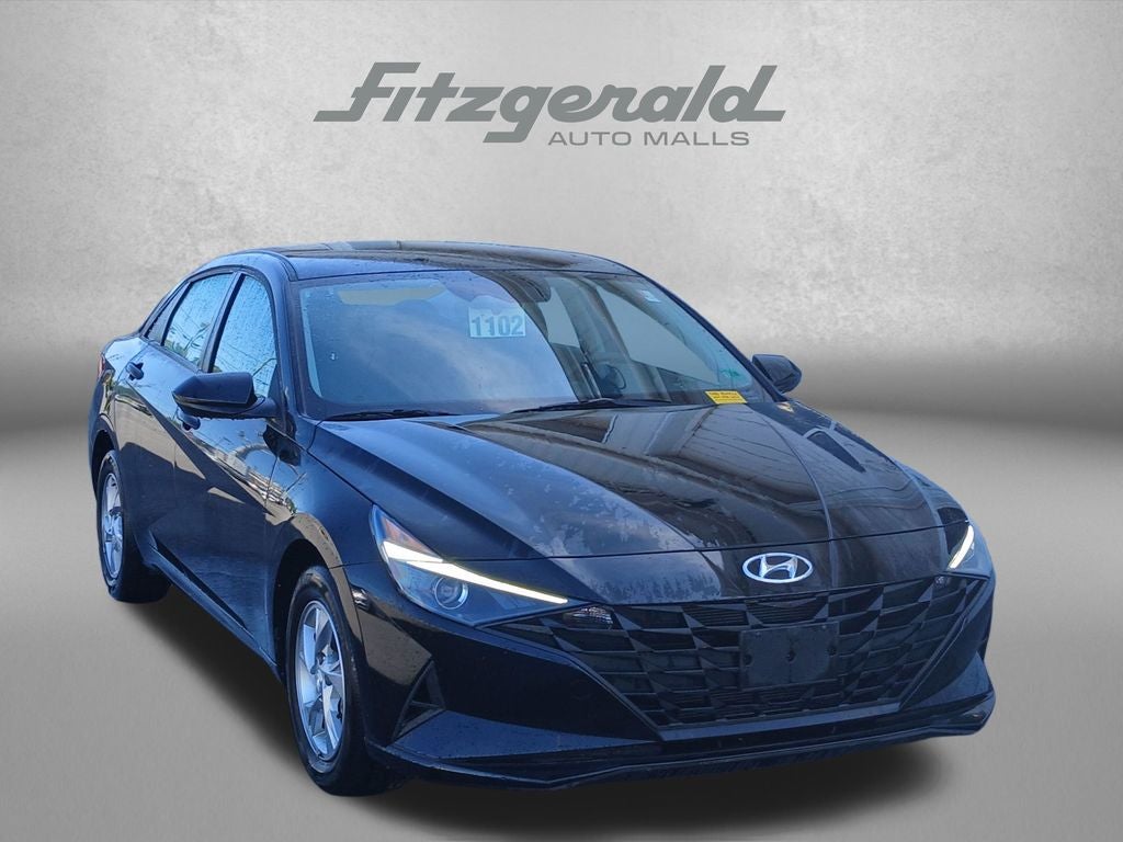 2023 Hyundai Elantra SE