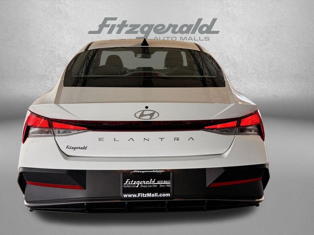 2026 Hyundai Elantra SE