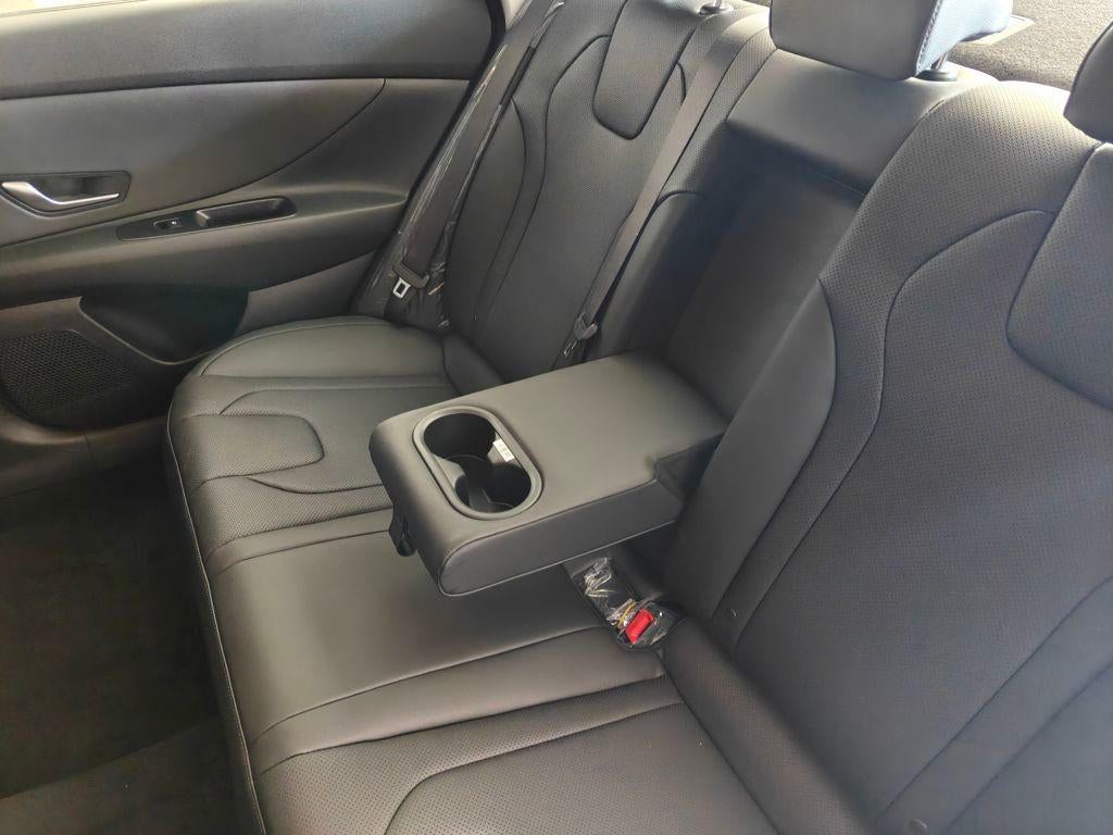 2026 Hyundai Elantra Hybrid Limited