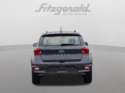 2026 Hyundai Venue SEL w/Two-Tone Roof