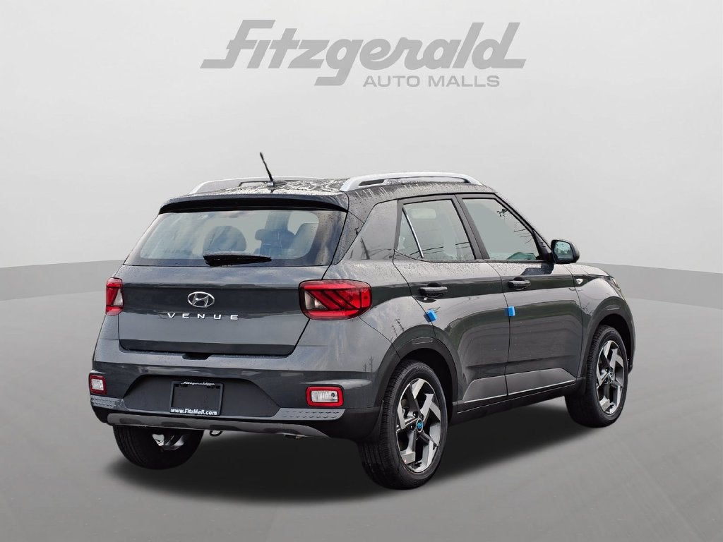 2026 Hyundai Venue SEL w/Two-Tone Roof