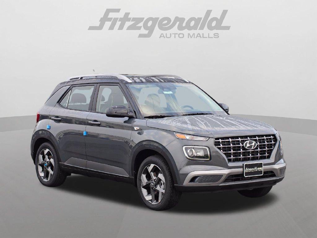 2026 Hyundai Venue SEL w/Two-Tone Roof